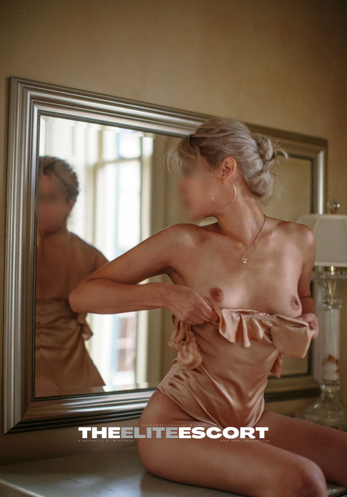 TheEliteEscort-Mia-Escort-Brno-Escort-Czech-3.png